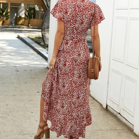 Floral tulip hem wrap dress - Picture 3 of 3